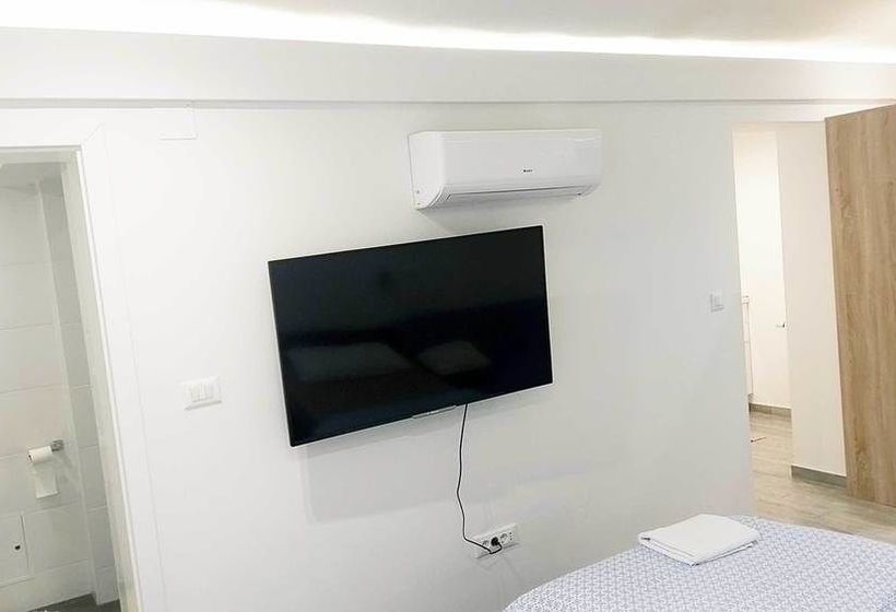 ホテル Donos Apartments