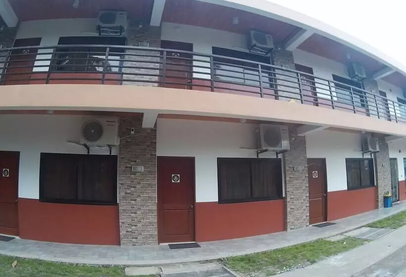 هتل Dreamland Residences