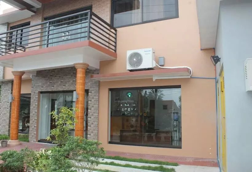 هتل Dreamland Residences