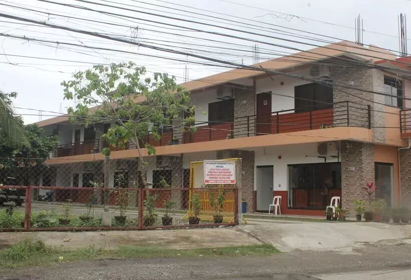 هتل Dreamland Residences