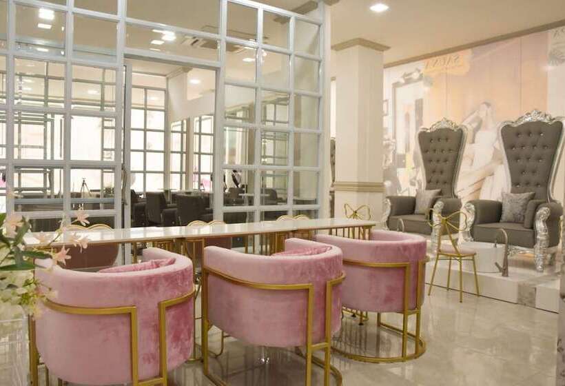 Отель Green Rose