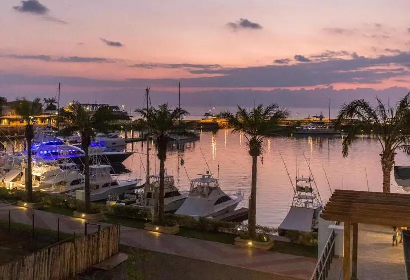 هتل Marina Pez Vela Villas