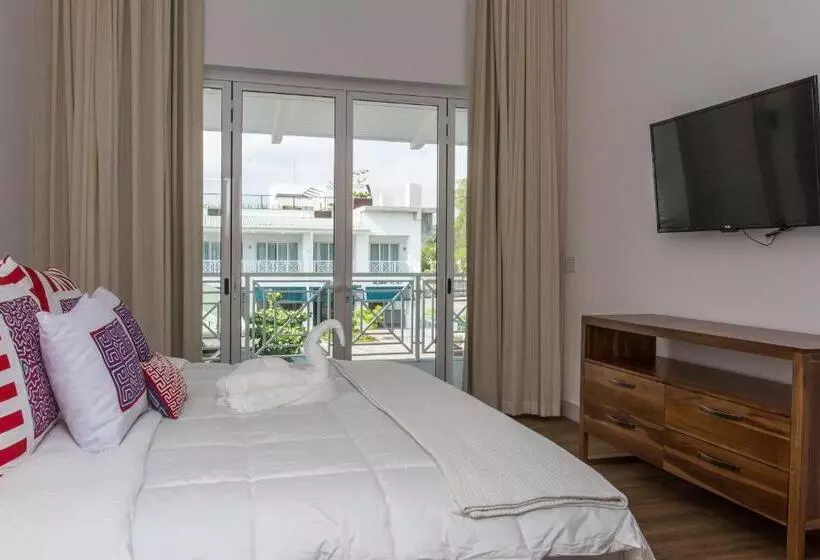 هتل Marina Pez Vela Villas