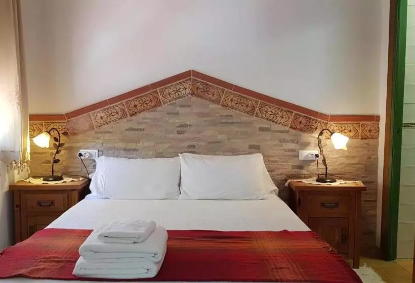 هتل Posada Alpujarra Sol