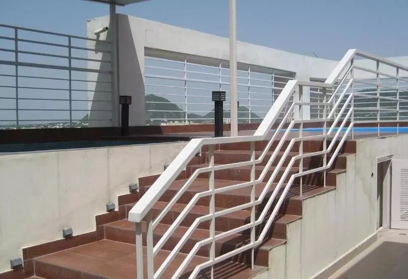 ホテル Starlit Suites Neemrana