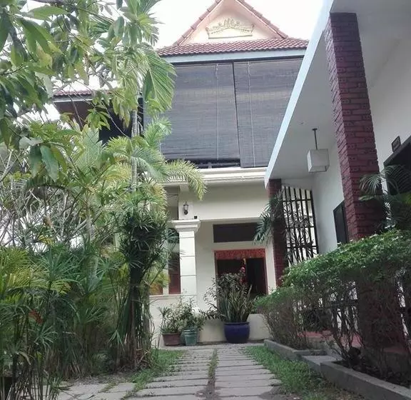 ホテル The Angkor Crescent