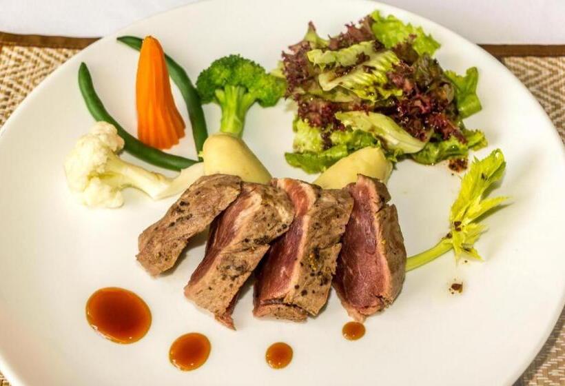 هتل The Cyclo Siem Reap