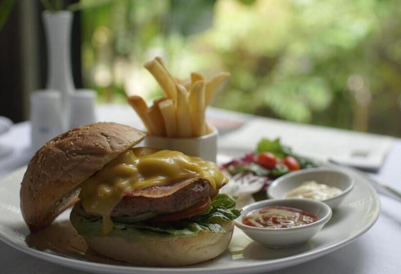 هتل The Cyclo Siem Reap