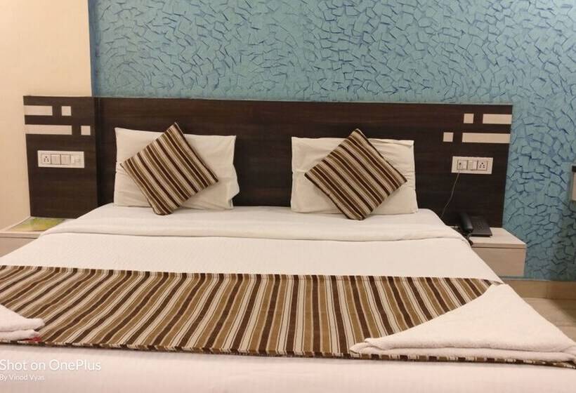 Seven Hills By Bizzgrow Hotels, Lonavala