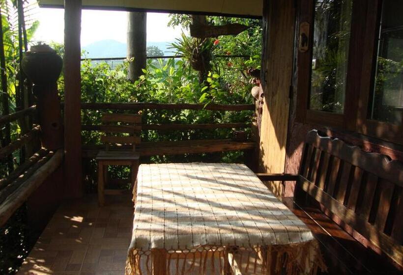 호텔 Baan Suan Jantra Home Stay