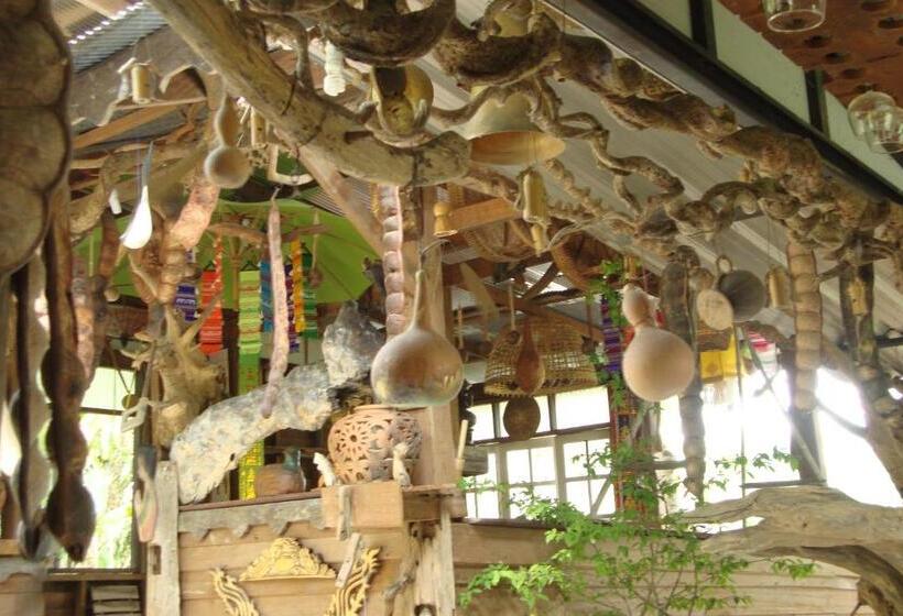 호텔 Baan Suan Jantra Home Stay