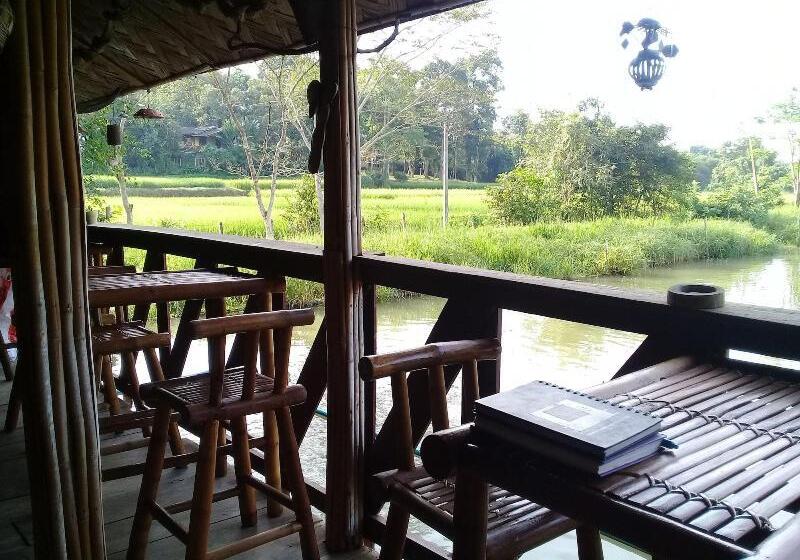 호텔 Baan Suan Jantra Home Stay