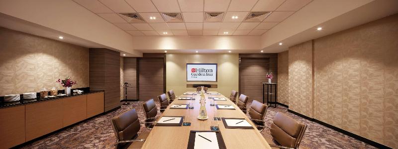 هتل Hilton Garden Inn Puchong