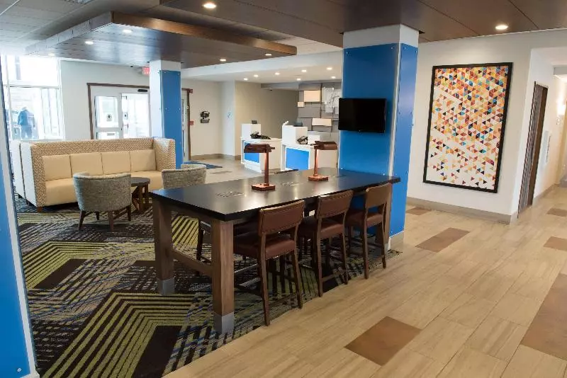 Hotelli Holiday Inn Express & Suites   Merrillville, An Ihg