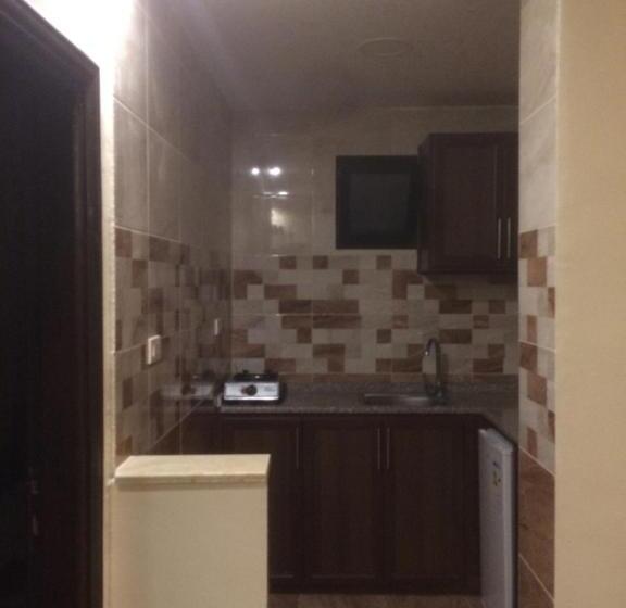 Jasmine Leaves Hotel Apartment