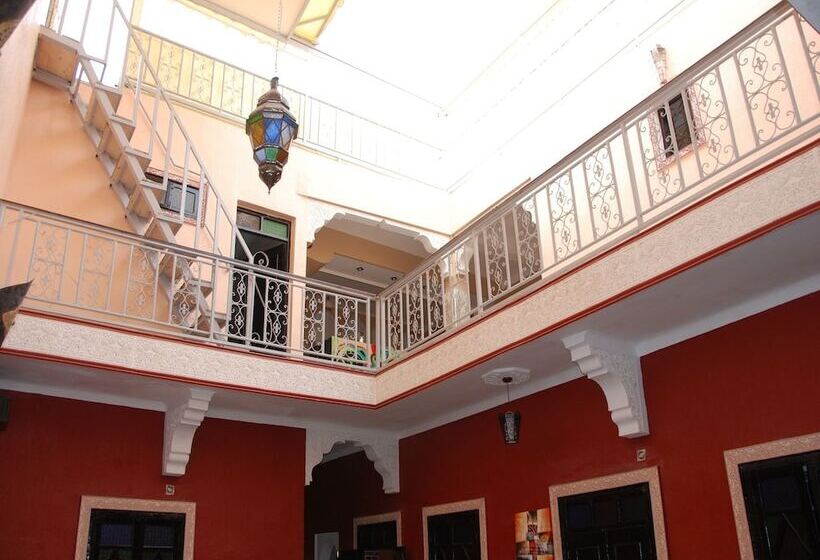 Hotel Kasbah Red Castel Hostel