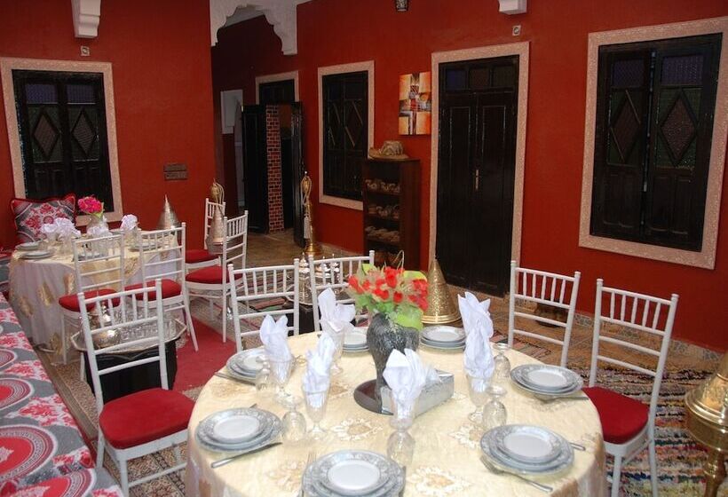 Hotel Kasbah Red Castel Hostel