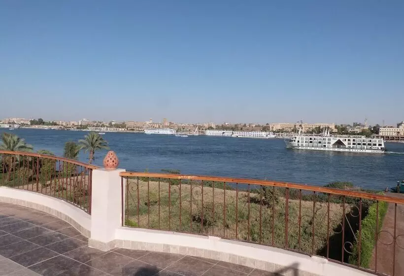 هتل Luxor Plaza House