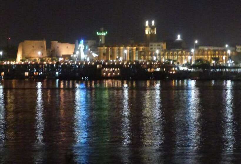 هتل Luxor Plaza House