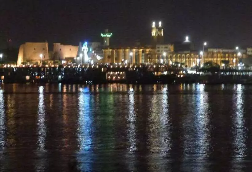 هتل Luxor Plaza House