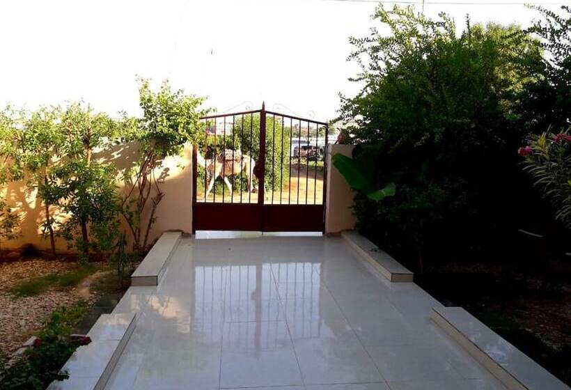 هتل Luxor Plaza House