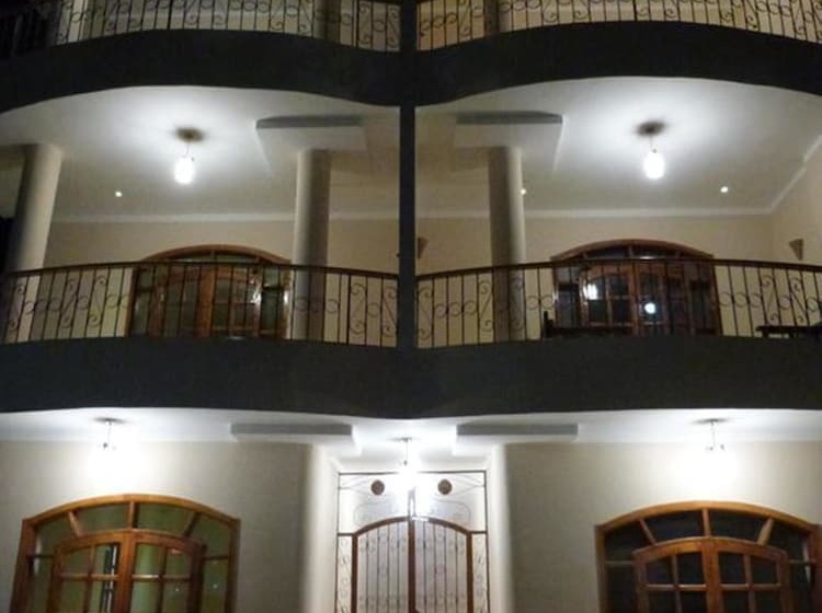 هتل Luxor Plaza House