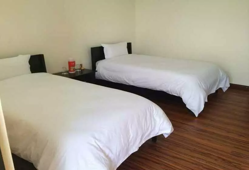 هتل Nepal Yoga Retreat