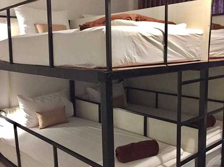 בית מלון כפרי Nine Hostel