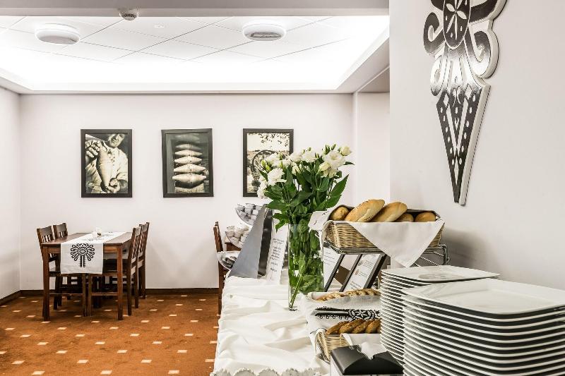 호텔 Rezydencja Sienkiewiczówka