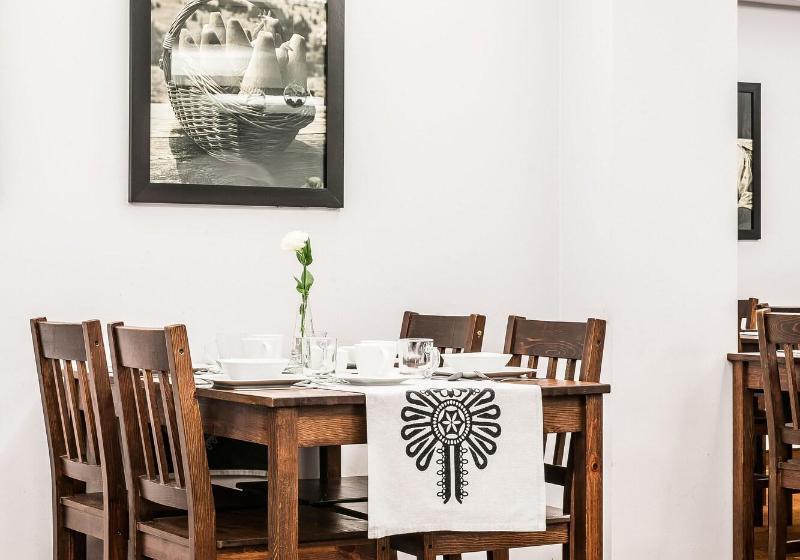 호텔 Rezydencja Sienkiewiczówka