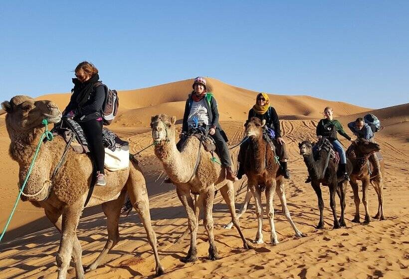 فندق Riad Dar Ouzine