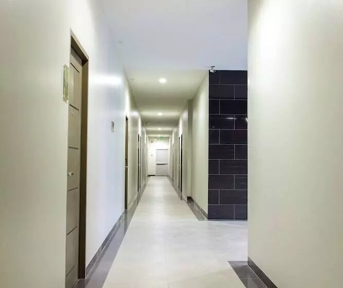 هتل Romyen Garden Place