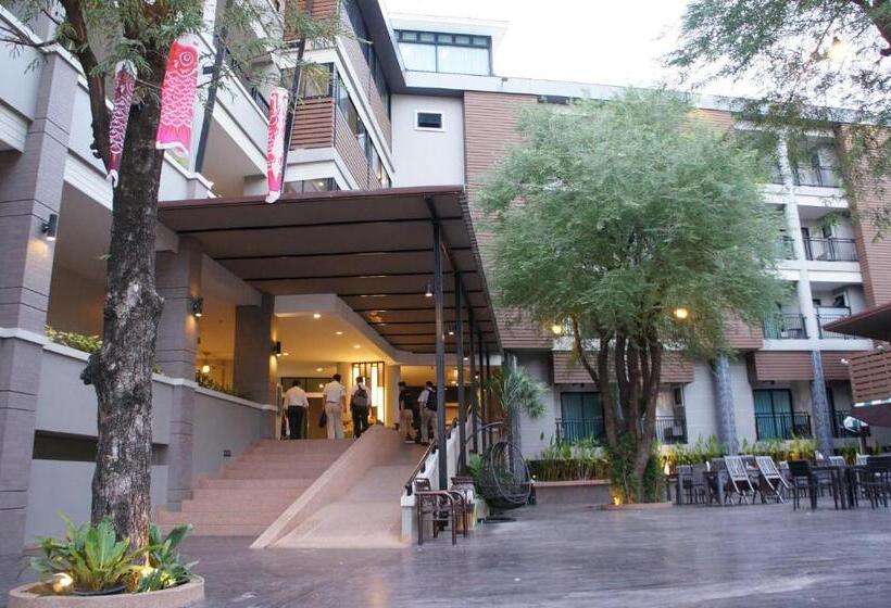 ホテル Romyen Garden Place