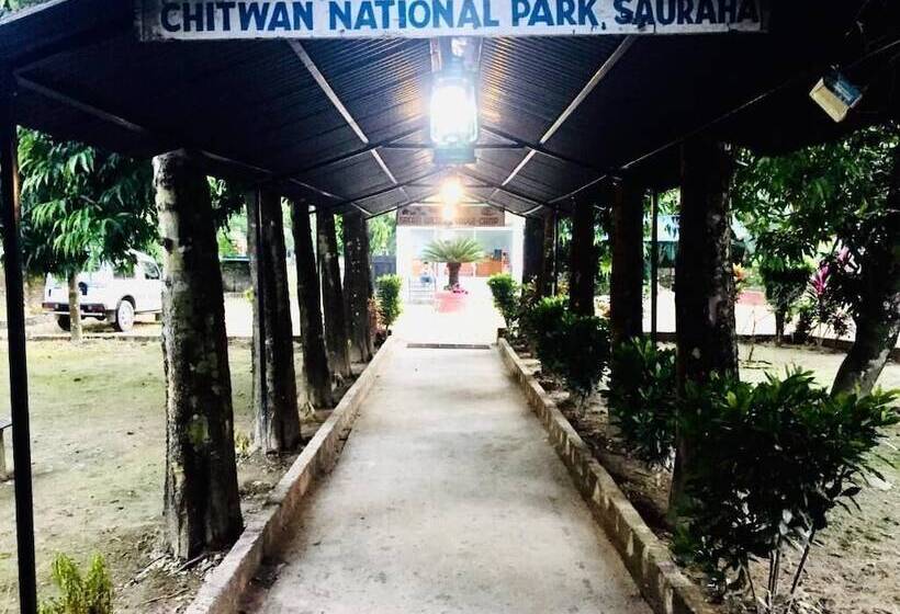 هتل Safari Wildlife Lodge & Camp