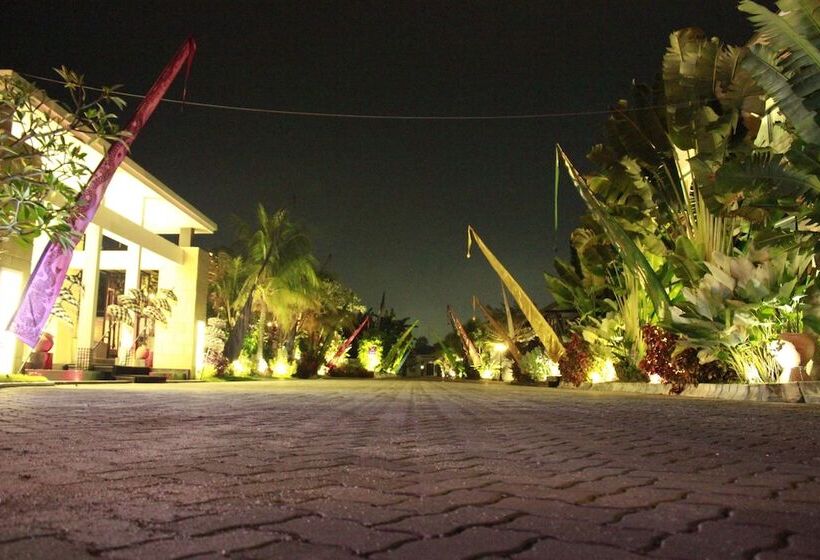 בית מלון כפרי The Baliview Luxury Villas & Resto