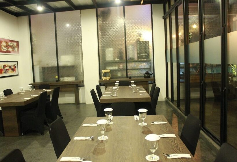 בית מלון כפרי The Baliview Luxury Villas & Resto