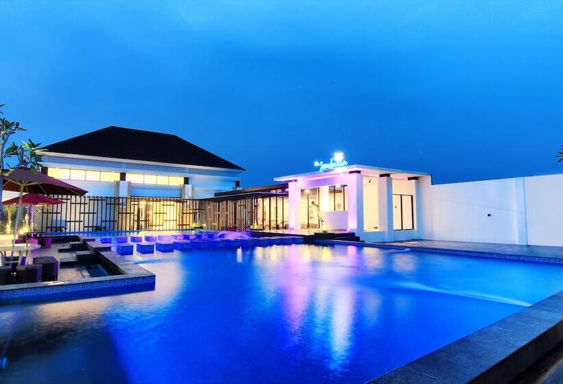 בית מלון כפרי The Baliview Luxury Villas & Resto