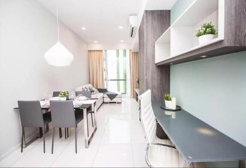 هتل The Robertson Residence