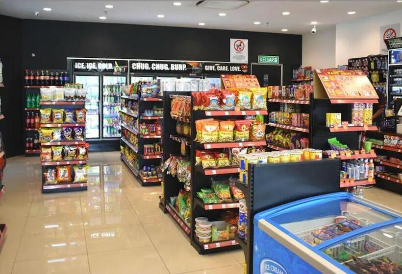 هتل The Robertson Residence