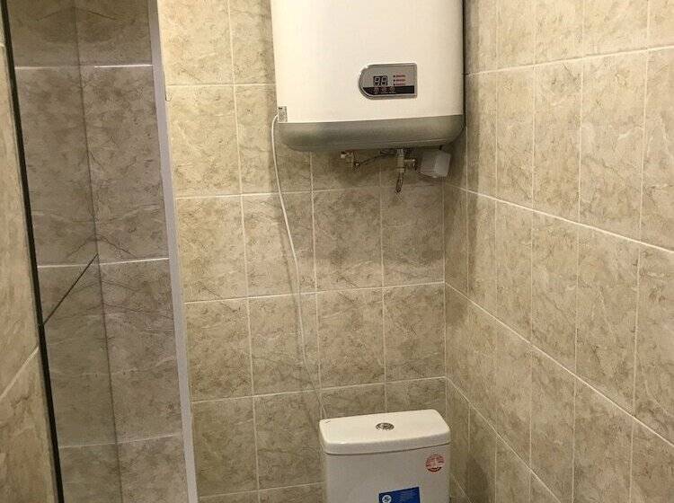 בית מלון כפרי Tvoy Hostel