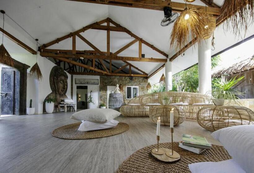 Buena Vida Resort And Spa