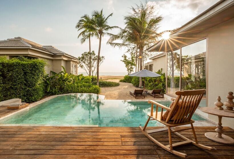 Szálloda Devasom Khao Lak Beach Resort & Villas