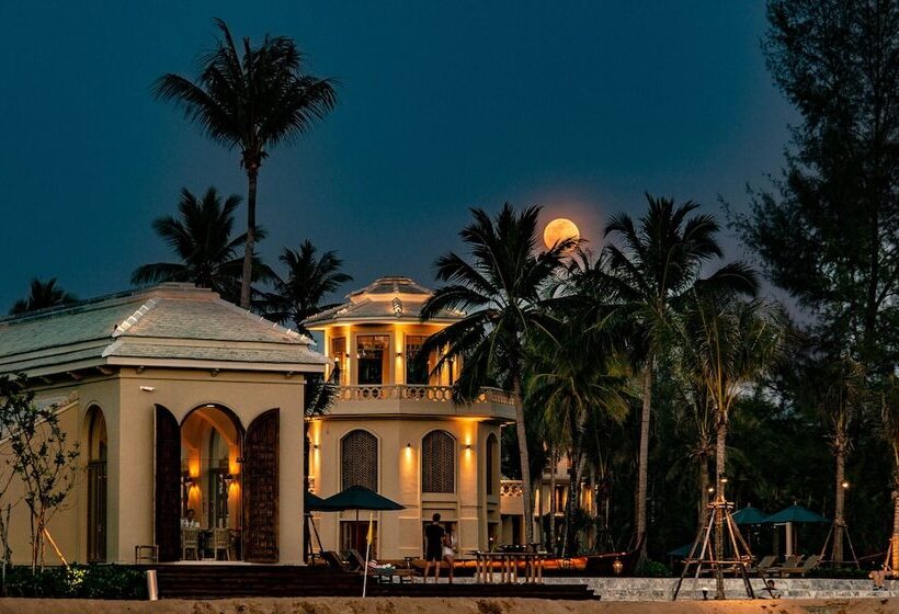 Szálloda Devasom Khao Lak Beach Resort & Villas