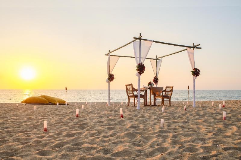 Szálloda Devasom Khao Lak Beach Resort & Villas