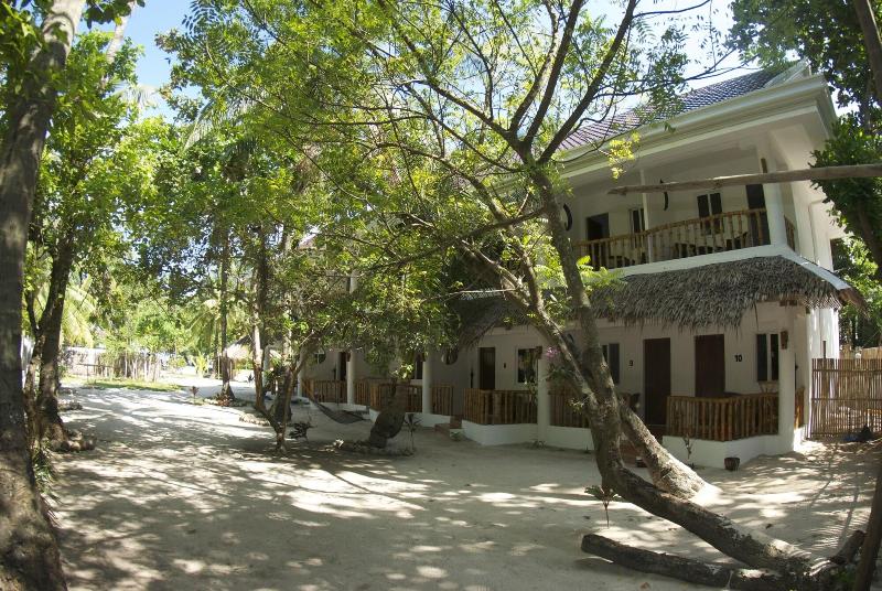 Hotel Evolution Dive And Beach Resort