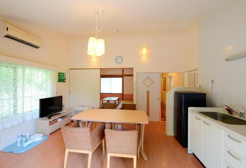 בית מלון כפרי Le Nessa Jyogasaki