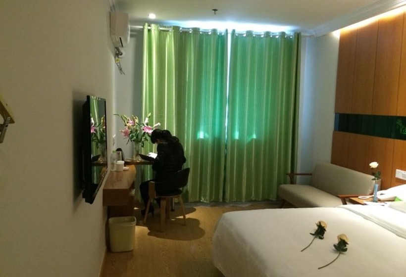 Отель Vatica Taizhou Jiangyan Bus Terminal Station East Nanhuan Road