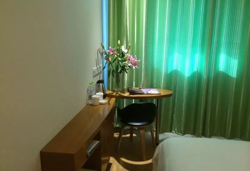 Hotelli Vatica Taizhou Jiangyan Bus Terminal Station East Nanhuan Road