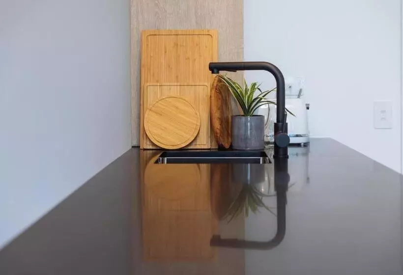 Airtrip Apartments At Woolloongabba