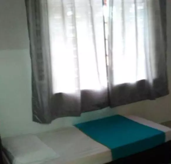 Aamiaismajoitus (B&B) Anggerik Residence